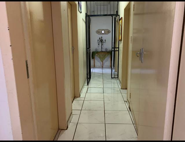 3 BEDROOM HOUSE FOR SALE IN GLEN HARVIE